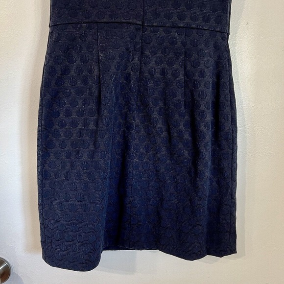 Banana Republic Size 4 Navy Blue Textured Career Sheath Career Dress Sleeveless - Picture 9 of 14